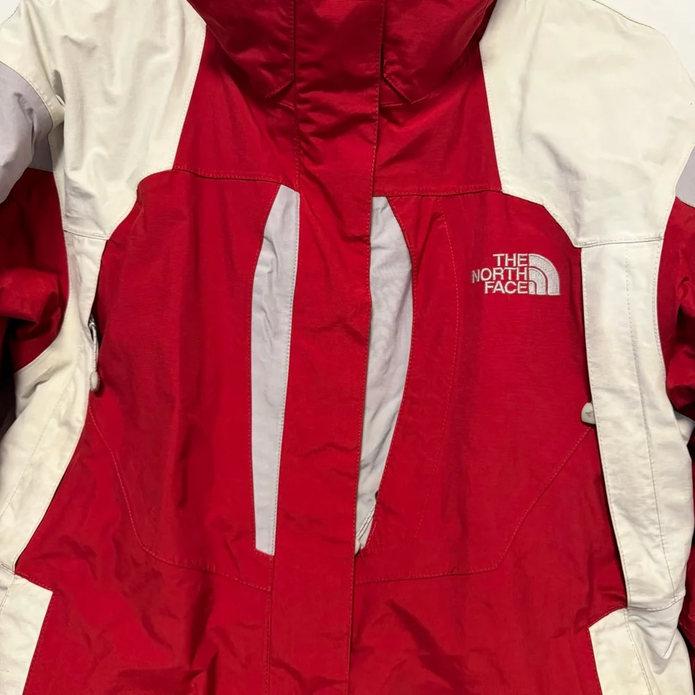 The North Face HyVent Ski Jacket Women's Size S Red 100% Nylon Full Zip no hood - Picture 10 of 16